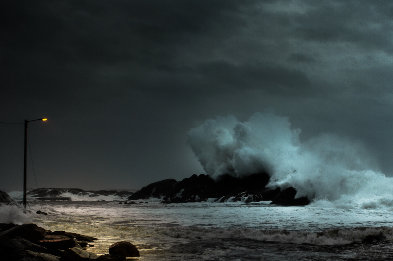 © Tore Heggelund - Street light