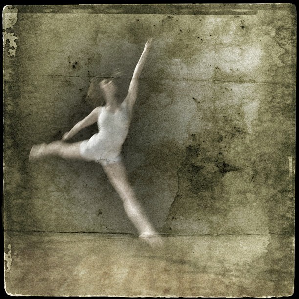 © Jean-Francois Dupuis - Dancers
