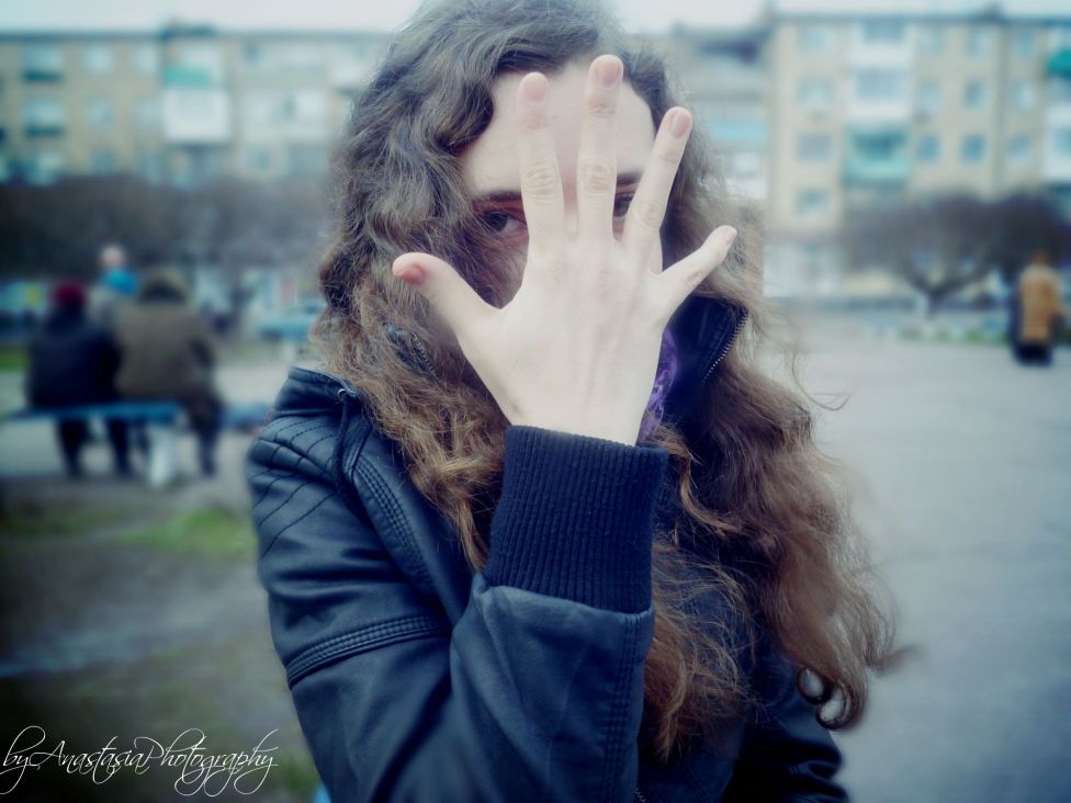 © Anastasia Chehova - girl in the town