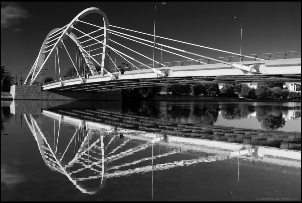 © Юрий Дегтярёв ( Yuri Degtyarev ) - St. Petersburg. Lazarevskiy bridge.