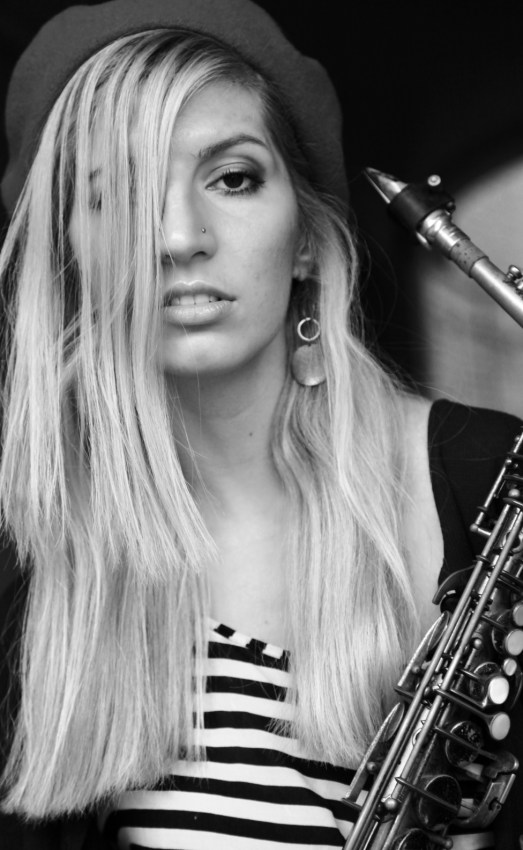 © Maria Suslova - Sax girl-3