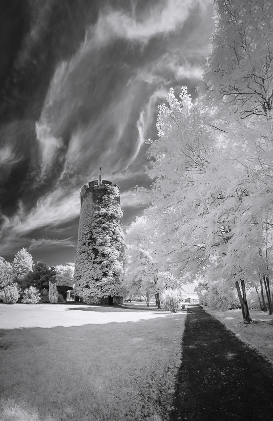 © Maximilian Buckup - старая башня в парке замка Bebertal