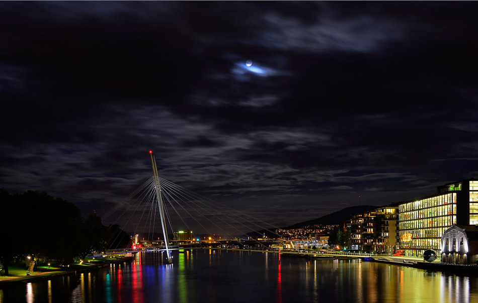 © Svein Wiiger Olsen - Ypsilon Bridge September 18th 2013