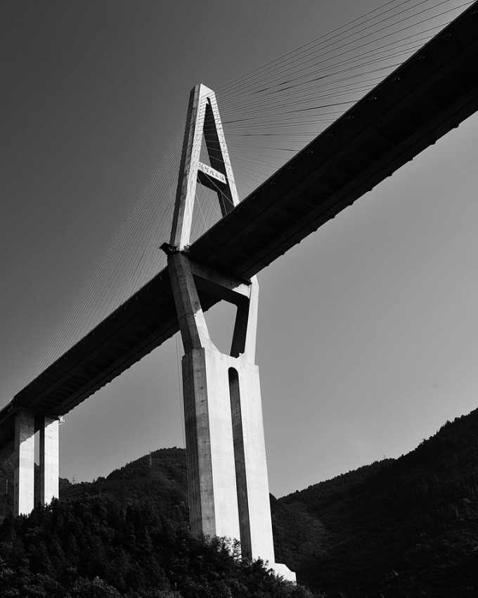 © Svein Wiiger Olsen - Modern Chinese Bridge