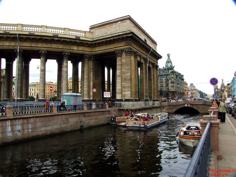 © YURY BASHKIN - Canal Peterburg river_1_1