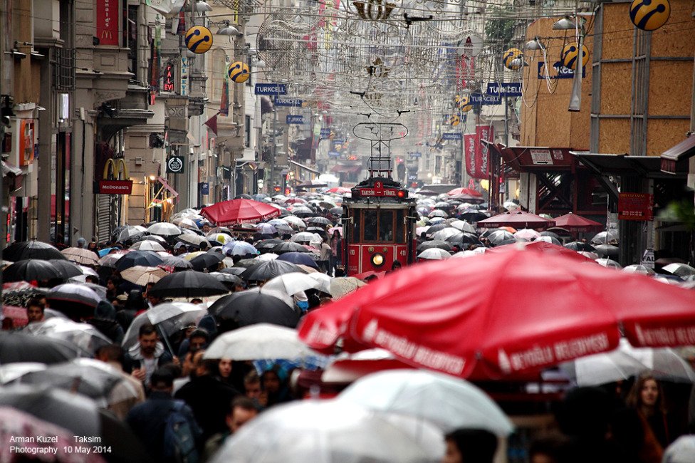 © Arman Kuzel - Umbrella