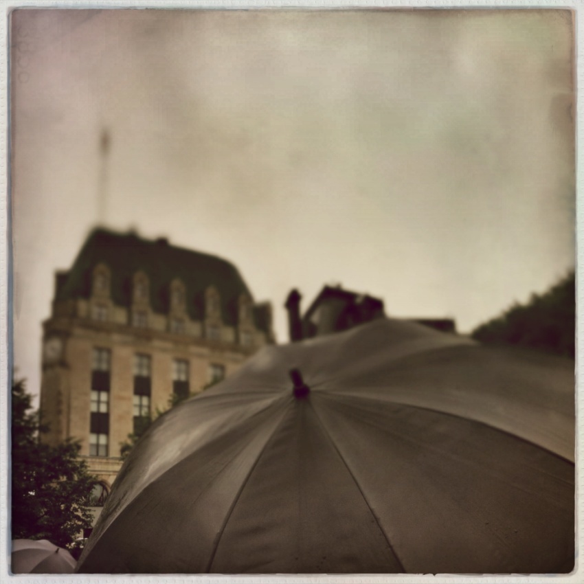© Jean-Francois Dupuis - Umbrellas