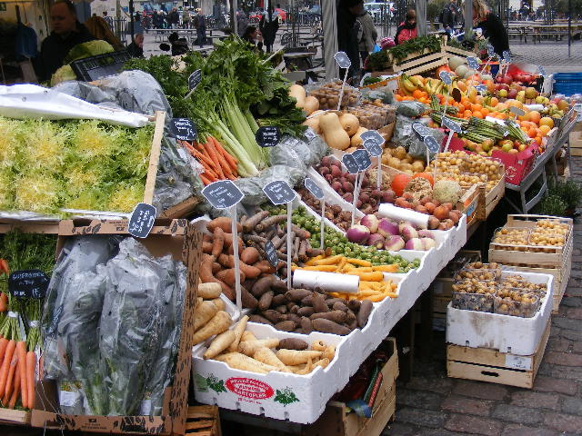 © flemming rasmussen - Street market