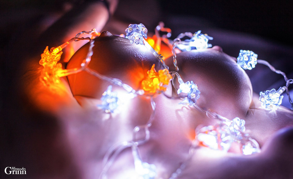 © Alexander Grinn - Christmas lights