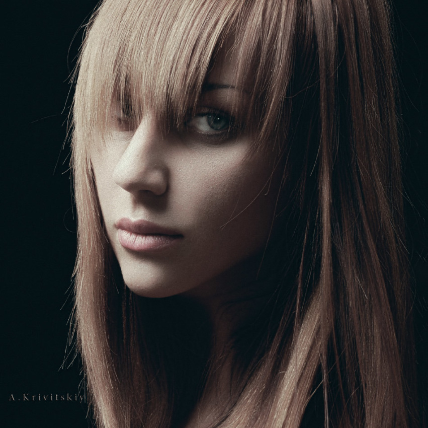 © Alexander Krivitskiy - Model Nina.