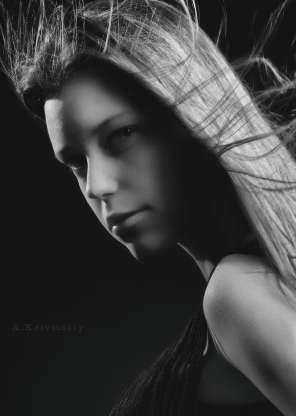 © Alexander Krivitskiy - Studio portrait.