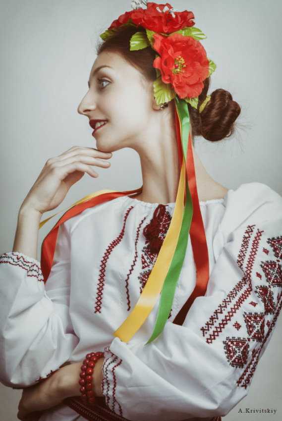 © Alexander Krivitskiy - Portrait. Ukrainian folk type. Studio A. Krivitsky.
